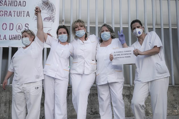 Trabajadoras del Hospital de Móstoles se concentran contra las condiciones precarias de trabajo